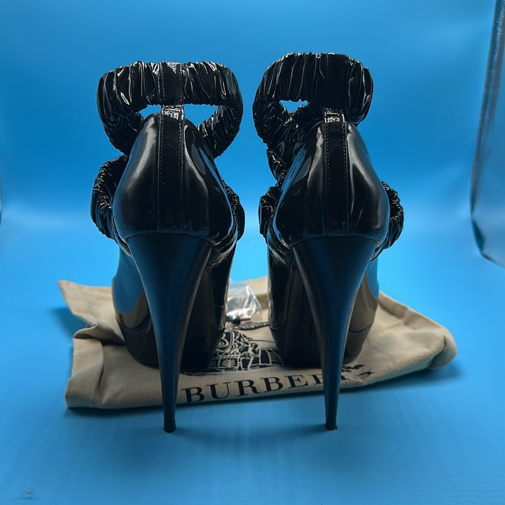 Burberry Prorsum grey cross ruched platform peep toe - Picture 5 of 7